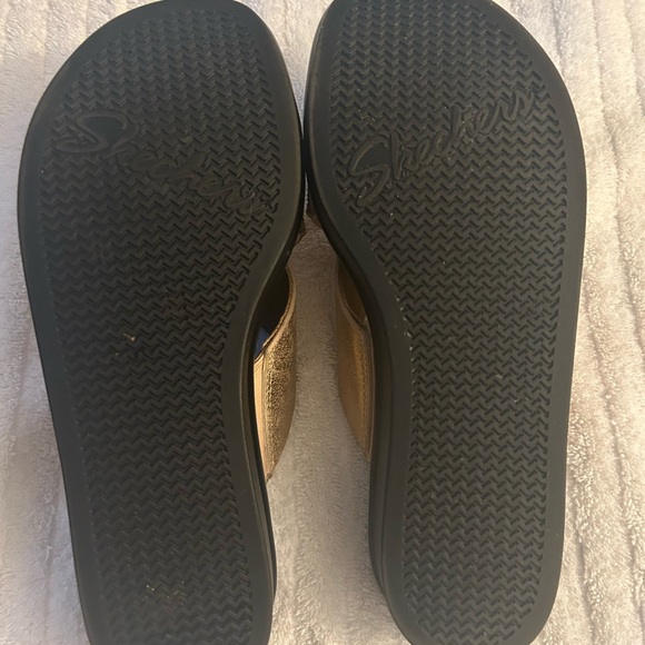 Sketchers women’s low wedge sparkly sandals in a rose tone, metallic colour - Picture 6 of 6